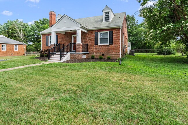 Building Photo - 2501 Williams St