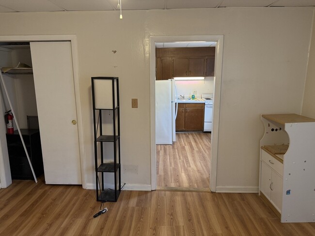 Building Photo - 8 Boyden Rd