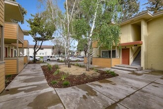 Building Photo - 2217 Los Padres Blvd