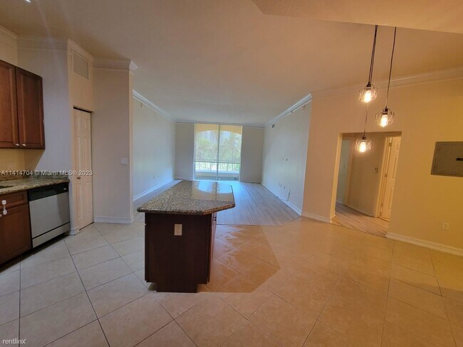 Foto del edificio - 2 br, 2 bath Condo - 3001 NE 185th St Apt 333