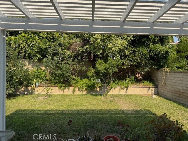 Foto del edificio - 27742 Agate Canyon Dr