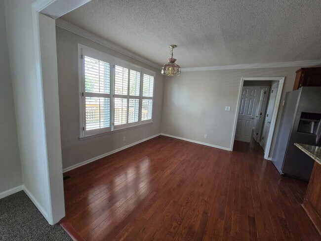 Foto del edificio - 3 bed, 2.5 bath House for Rent.