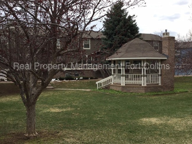 Building Photo - 3200 Azalea Dr