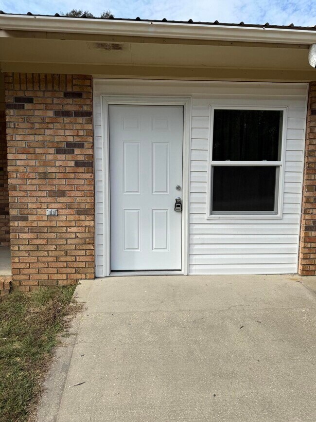 Foto del edificio - 5326 Olin Merritt St