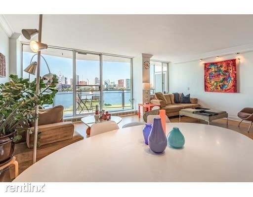Building Photo - 2 br, 2 bath  - 330 Beacon St Apt C95