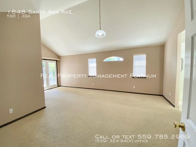 Building Photo - 1848 Santa Ana Ave