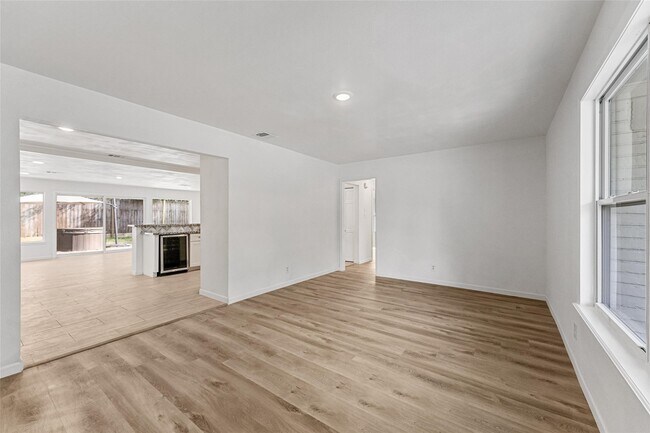 Foto del edificio - 5010 W 43rd St