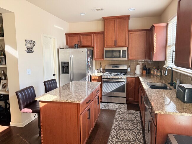 Foto del edificio - 3170 Hallmark Ln