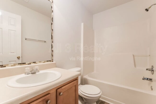 Building Photo - 828 Marcus Ln