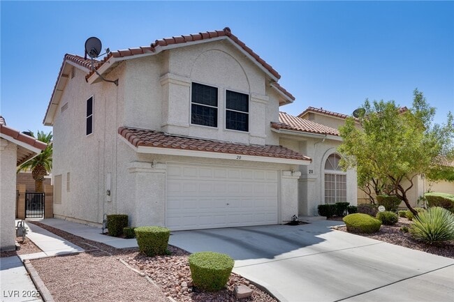 Building Photo - 20 Fantasia Ln