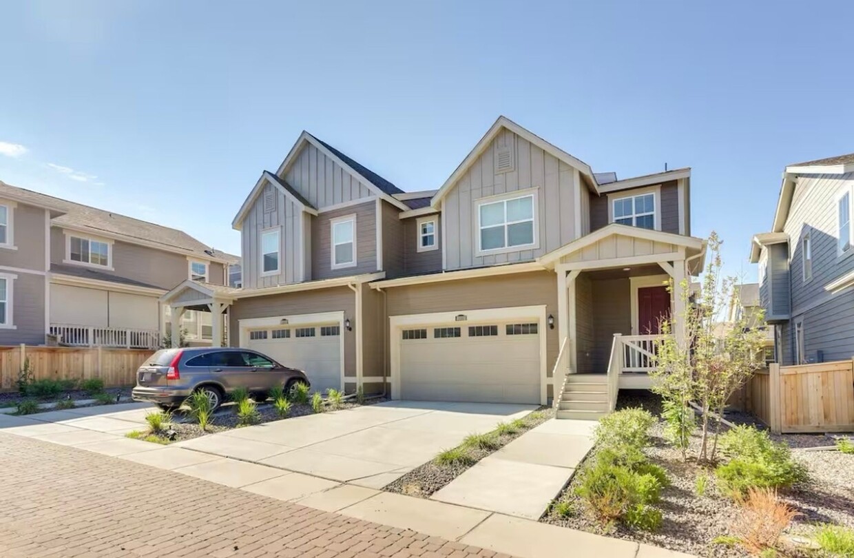 Foto principal - Stunning 4BR House in Commerce City