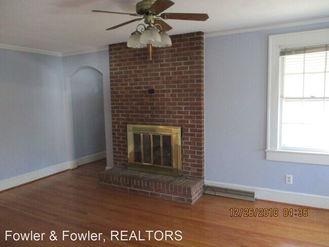 Building Photo - 4 br, 2 bath House - 105 Ford Street