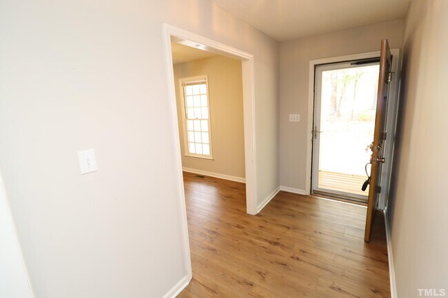 Foto del edificio - 6021 Wildorlyn Cir