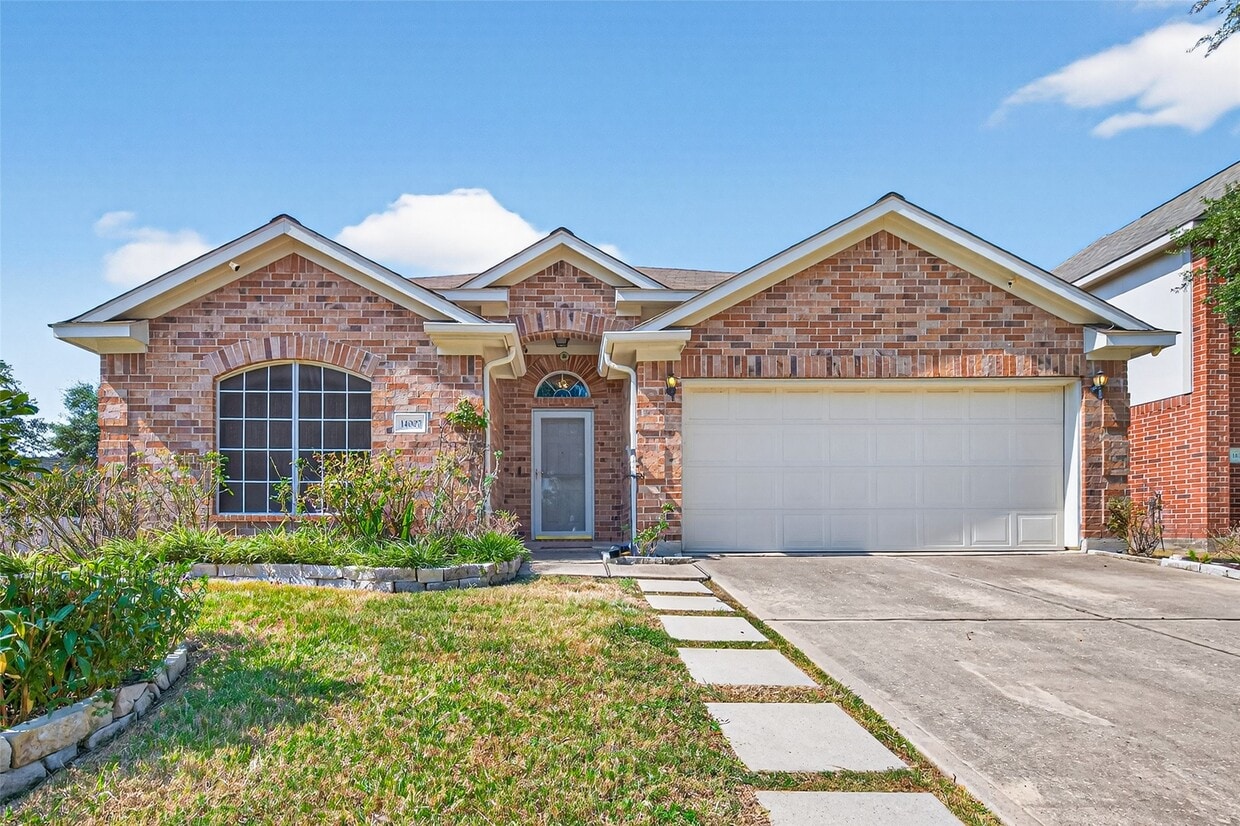Primary Photo - 14007 Hillingdale Ln