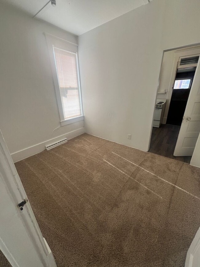 Foto del edificio - 941 N Arthur Ave