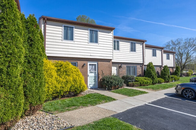 Building Photo - Eden at Parkersburg Crossing - Unit 45