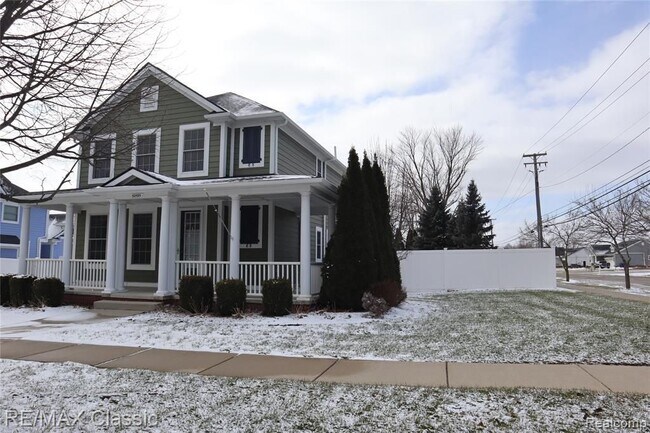 Building Photo - 50595 Coolidge St