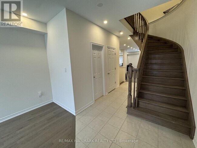 Photo du bâtiment - 3945 Leonardo St