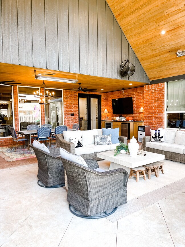 Foto del edificio - 4616 Caveat Dr