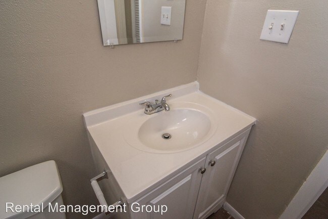 Foto del edificio - 1133 N Durham Dr