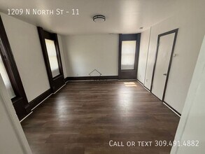 Building Photo - 1209 North North Street