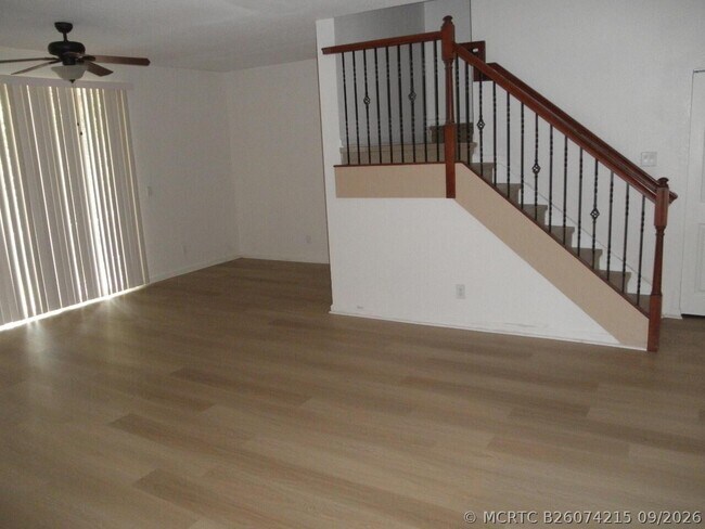 Foto del edificio - 2205 Oakmont Dr