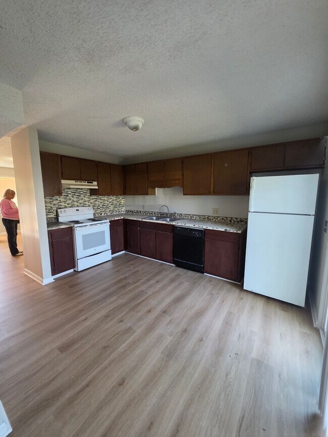 Building Photo - 1914-1920 Jessamine Road West Columbia, SC 29169