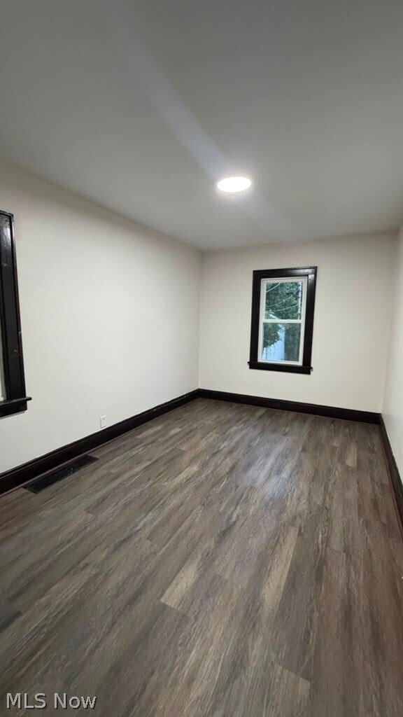 Foto del edificio - 10009 Sladden Ave