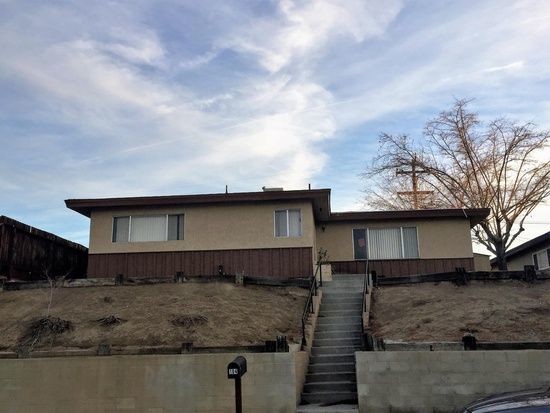 Primary Photo - 3beds 2bath home with great lay out