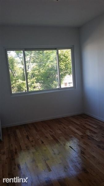 Building Photo - 106 Essex St