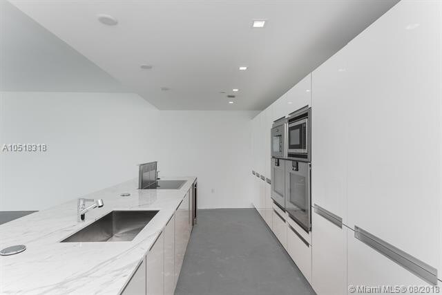 Building Photo - 321 Ocean Dr