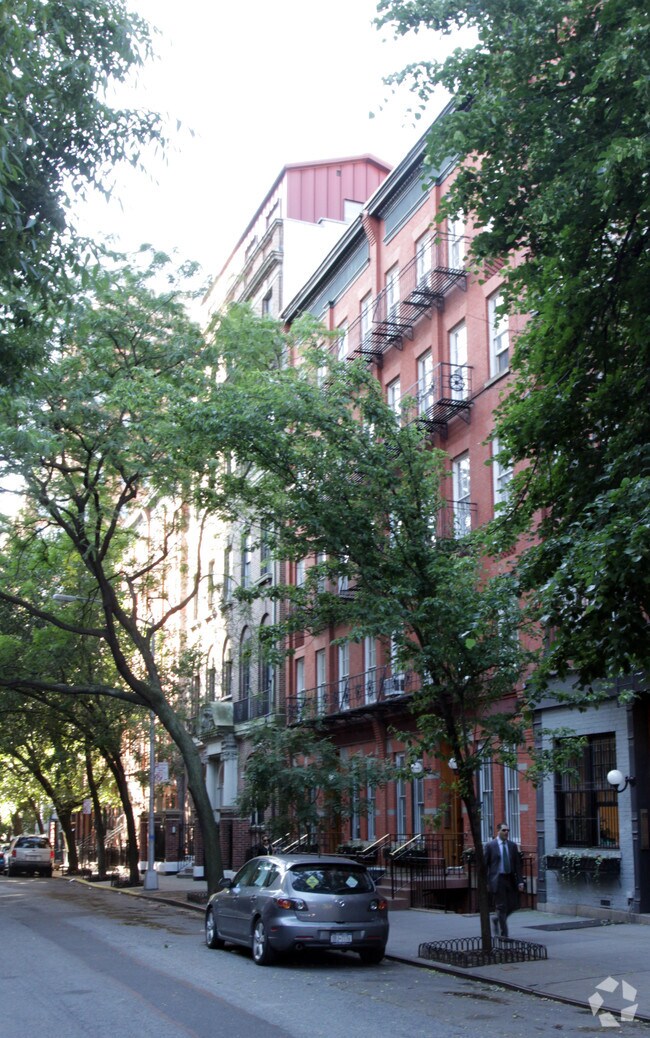 316 E 82nd St - 309-315 E 81st St