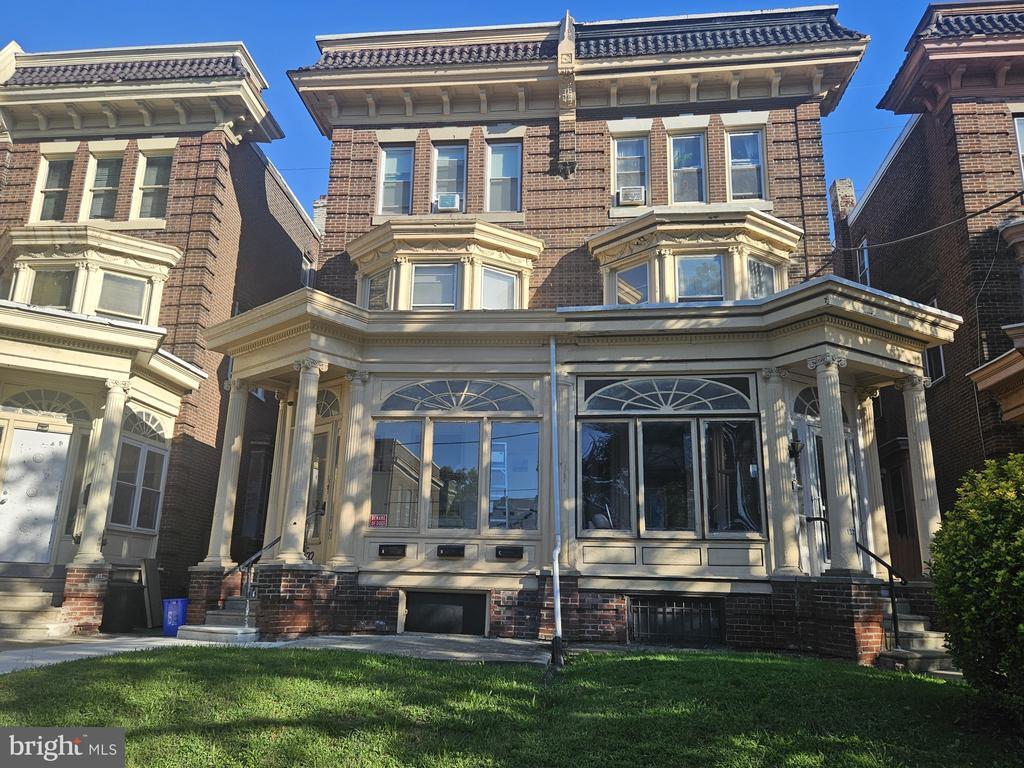 Foto principal - 1332 Wagner Ave