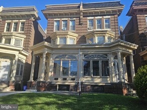 Building Photo - 1332 Wagner Ave