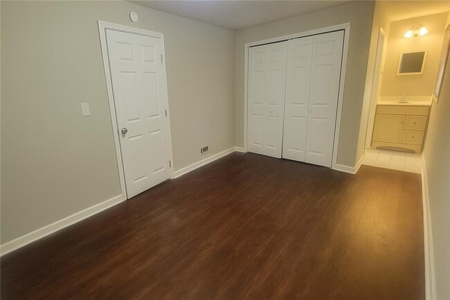 Foto del edificio - 854 Fayetteville Rd SE