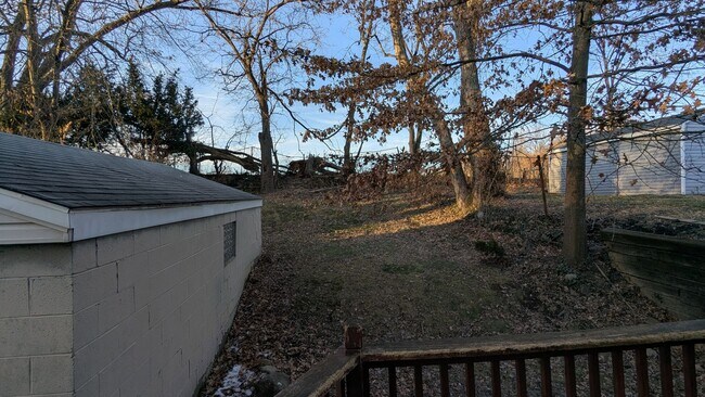 Foto del edificio - Charming 3-bedroom, 1.5-bathrooms home located in the heart of Akron