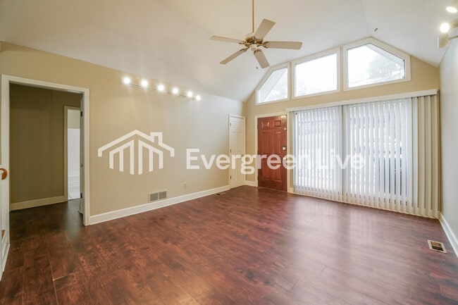 Foto del edificio - 6253 S Skyline Dr