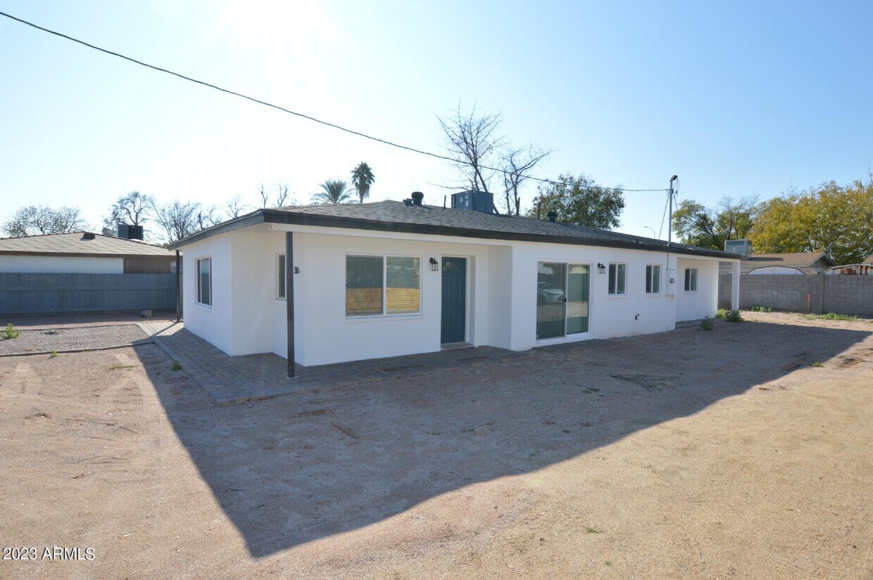 Primary Photo - 316 S Hobson