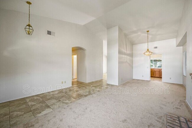 Building Photo - 29765 Windwood Cir