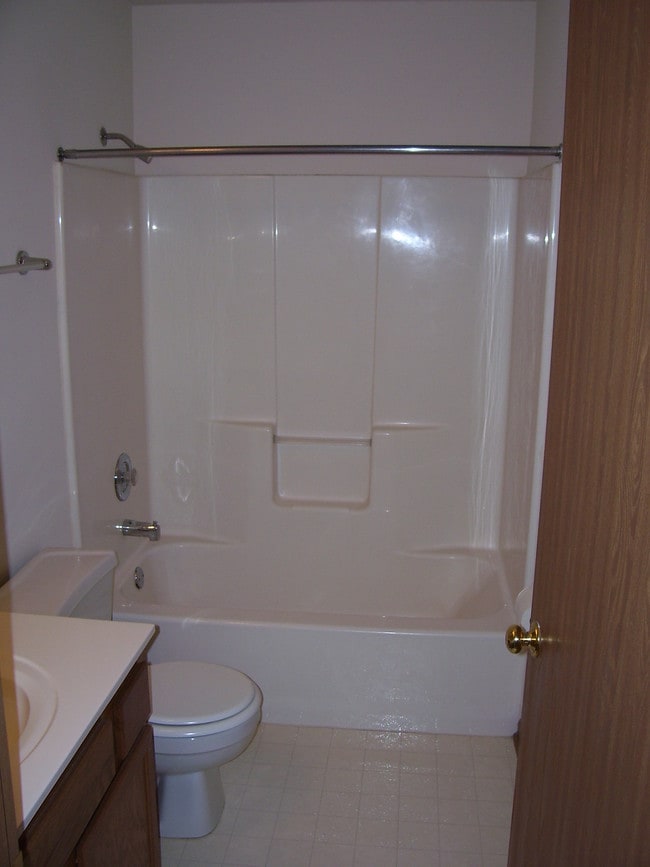 Building Photo - 441 N Eric Dr