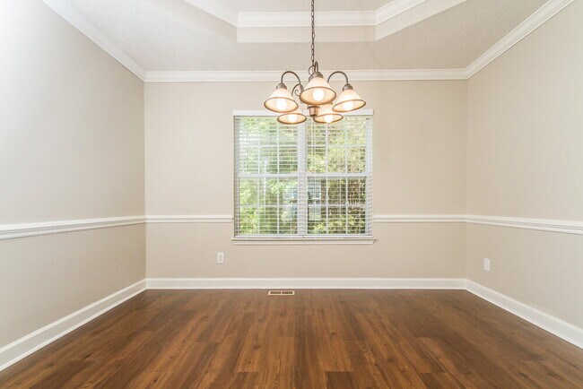 Foto del edificio - 1114 Poplar Hollow Dr