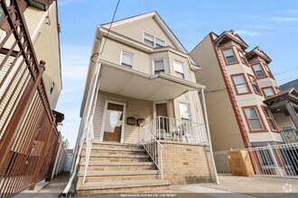 Building Photo - 302 Clerk St