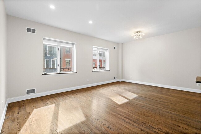 Foto del edificio - 556 1st St