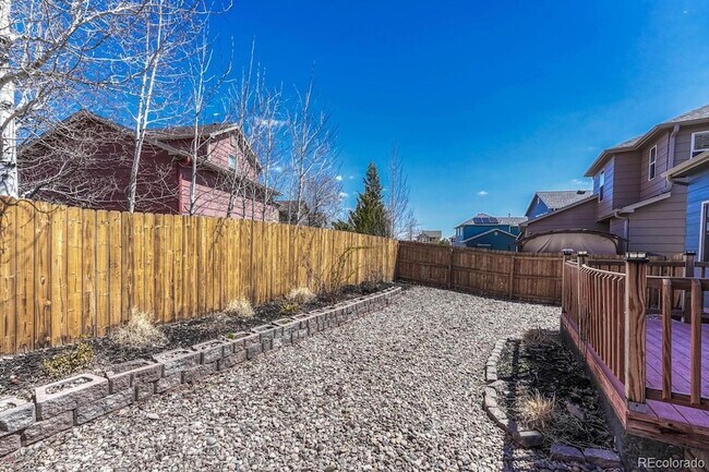 Foto del edificio - 6442 Silverwind Cir