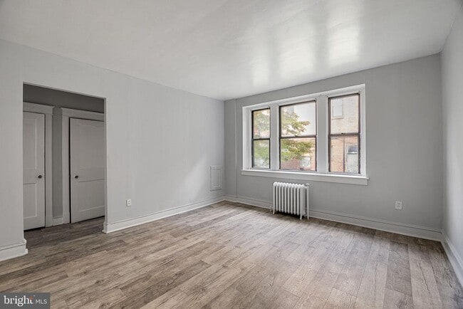 Building Photo - 7250 Chestnut St