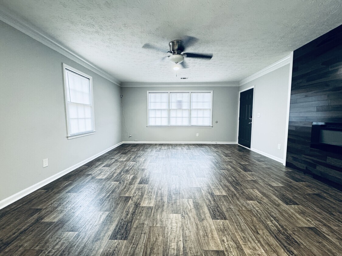 Foto principal - 3461 Southgate Trail SE