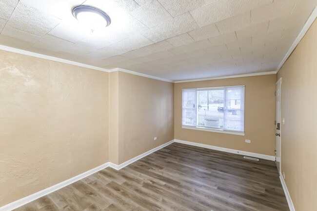 Foto del edificio - 4188 Powell Ave