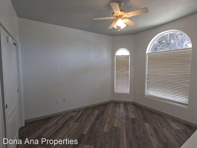 Building Photo - 4 br, 2.5 bath House - 2947 Longbow Loop