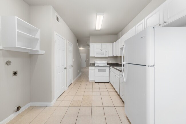 Foto del edificio - Townhomes on Anita