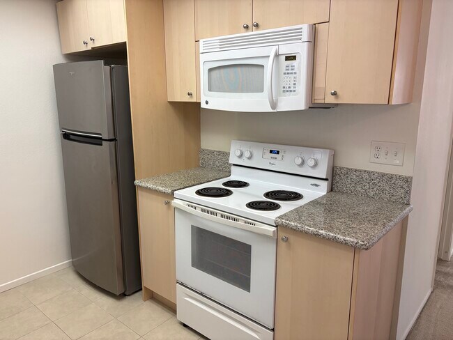 Foto del edificio - 2220 Huntington Ln